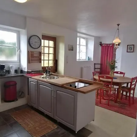 Maison De Charme Sur Colline De Posay Holiday home *