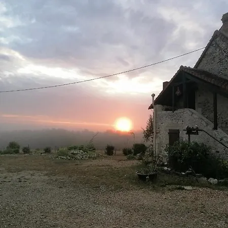 Holiday home Maison De Charme Sur Colline De Posay *
